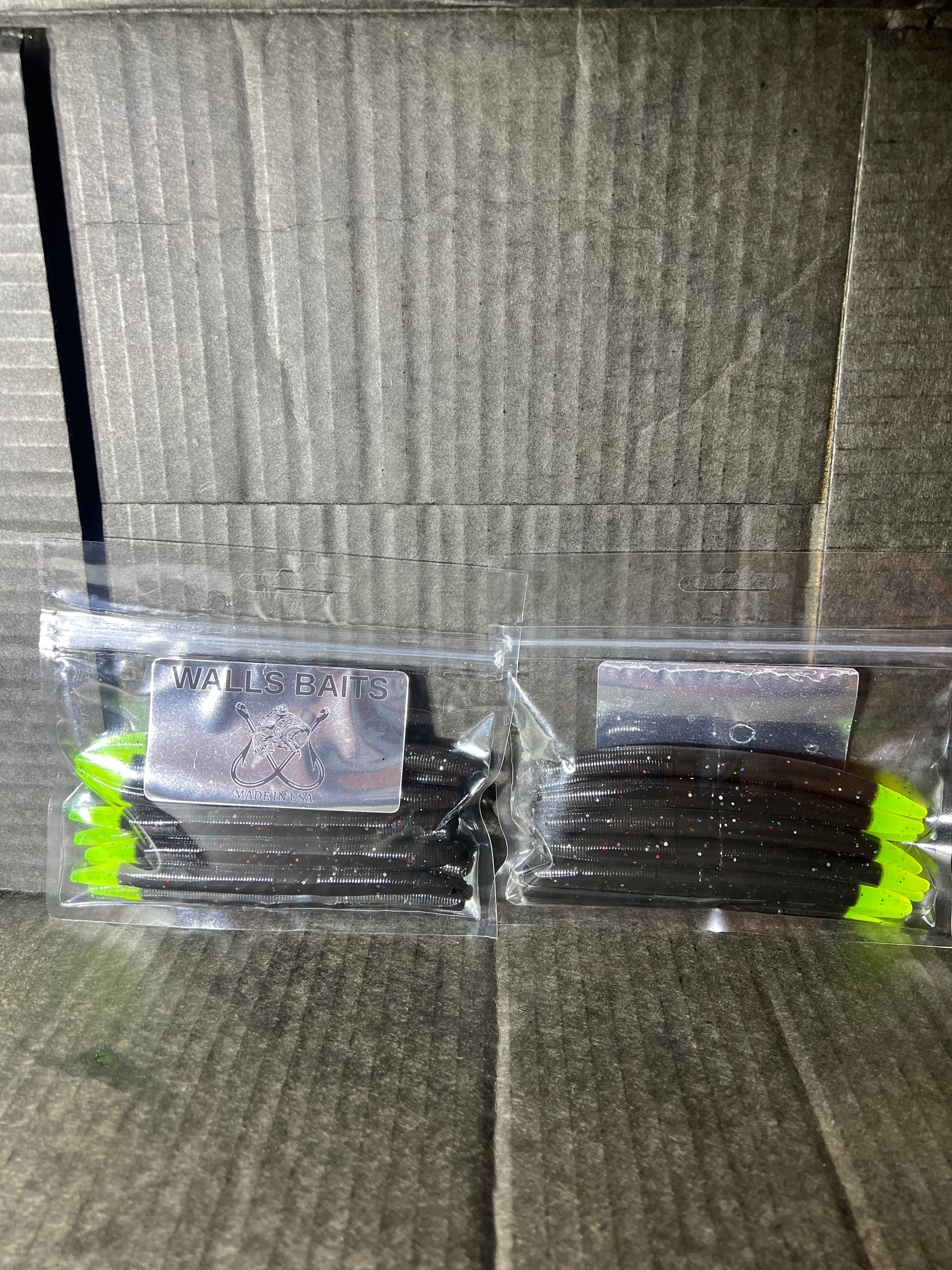 SENKO Black with Red and Silver flake 5-inch Senko=Midnight